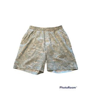 Lululemon Channel Cross Swim Short 7”  Size Small